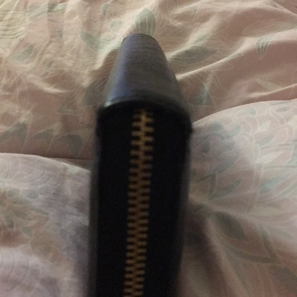 Marc by Marc Jacob’s Wallet - Picture 6 of 8